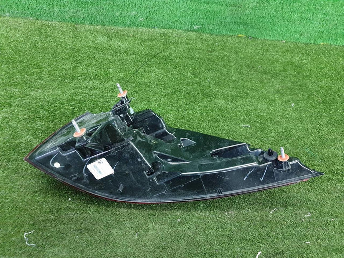 Фонарь левый внешний Mercedes GLE V167 (2018-2024)