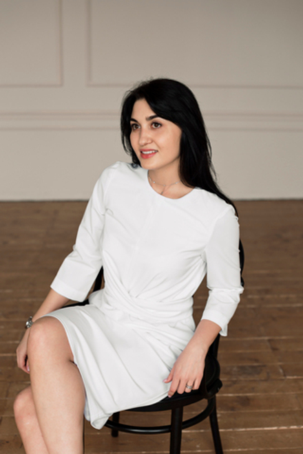 Платье с перекрестом