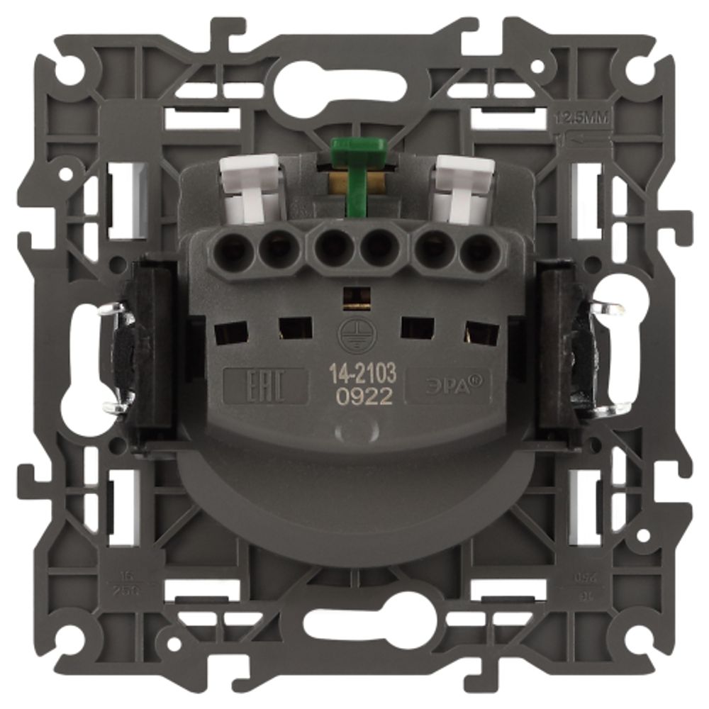 Розетка ЭРА Elegance 14-2103-01 с заземлением 2P+E Schuko со шторками с крышкой 16A-250В IP20 белый