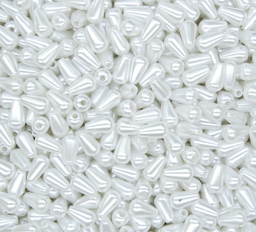 БА001БК610 Акриловые бусины формы "капля", цвет: белый, размер: 6х10 мм, 15 гр.
