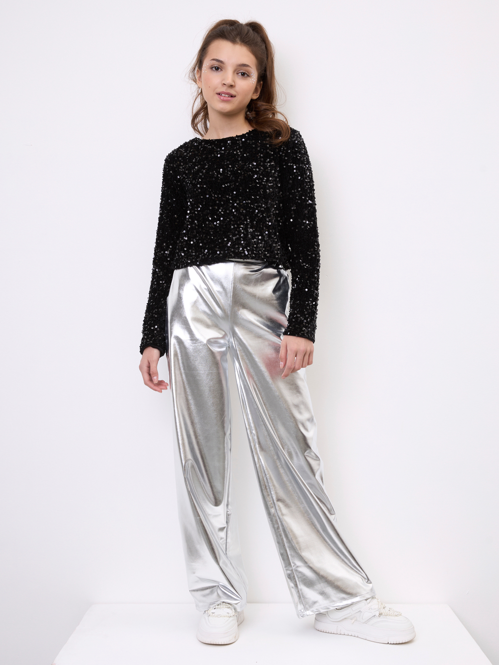 Костюм брючный праздничный с пайетками для девочки чёрный