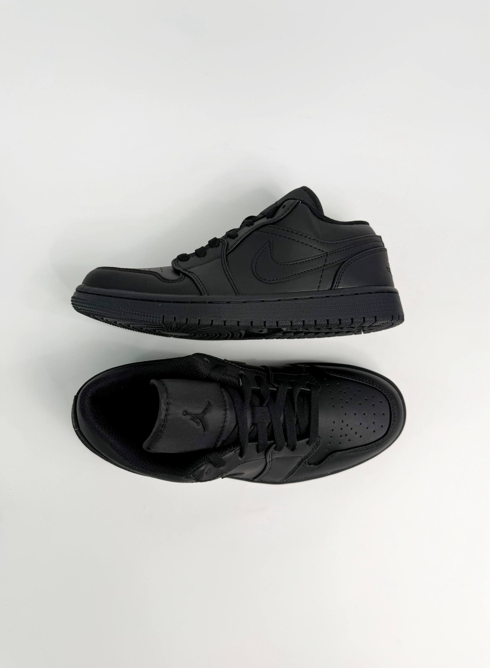 Кроссовки Nike Air Jordan 1 Low #B155 (черн.)