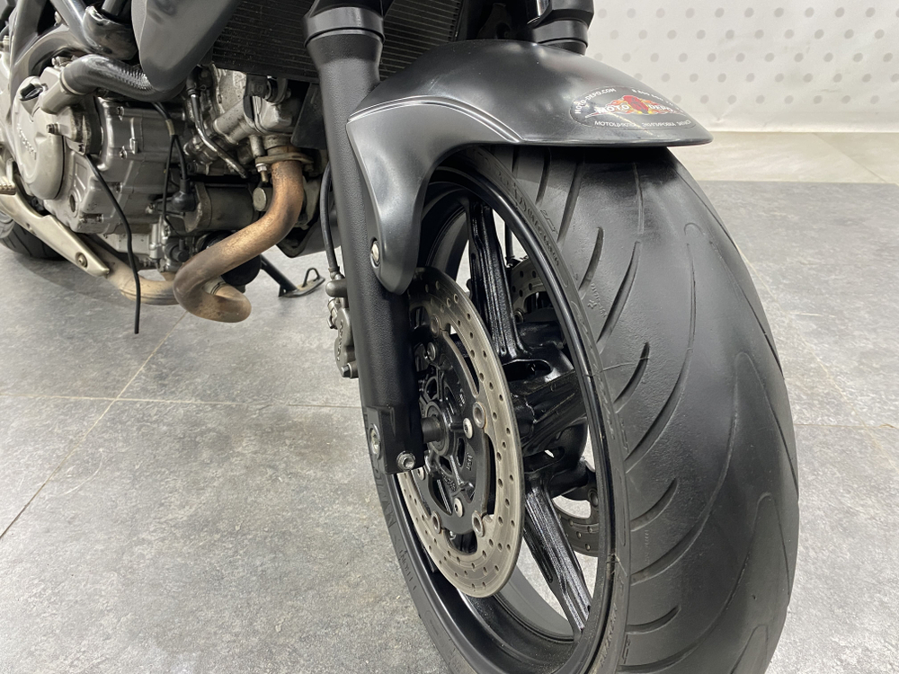 Suzuki Gladius SFV400 , 2015