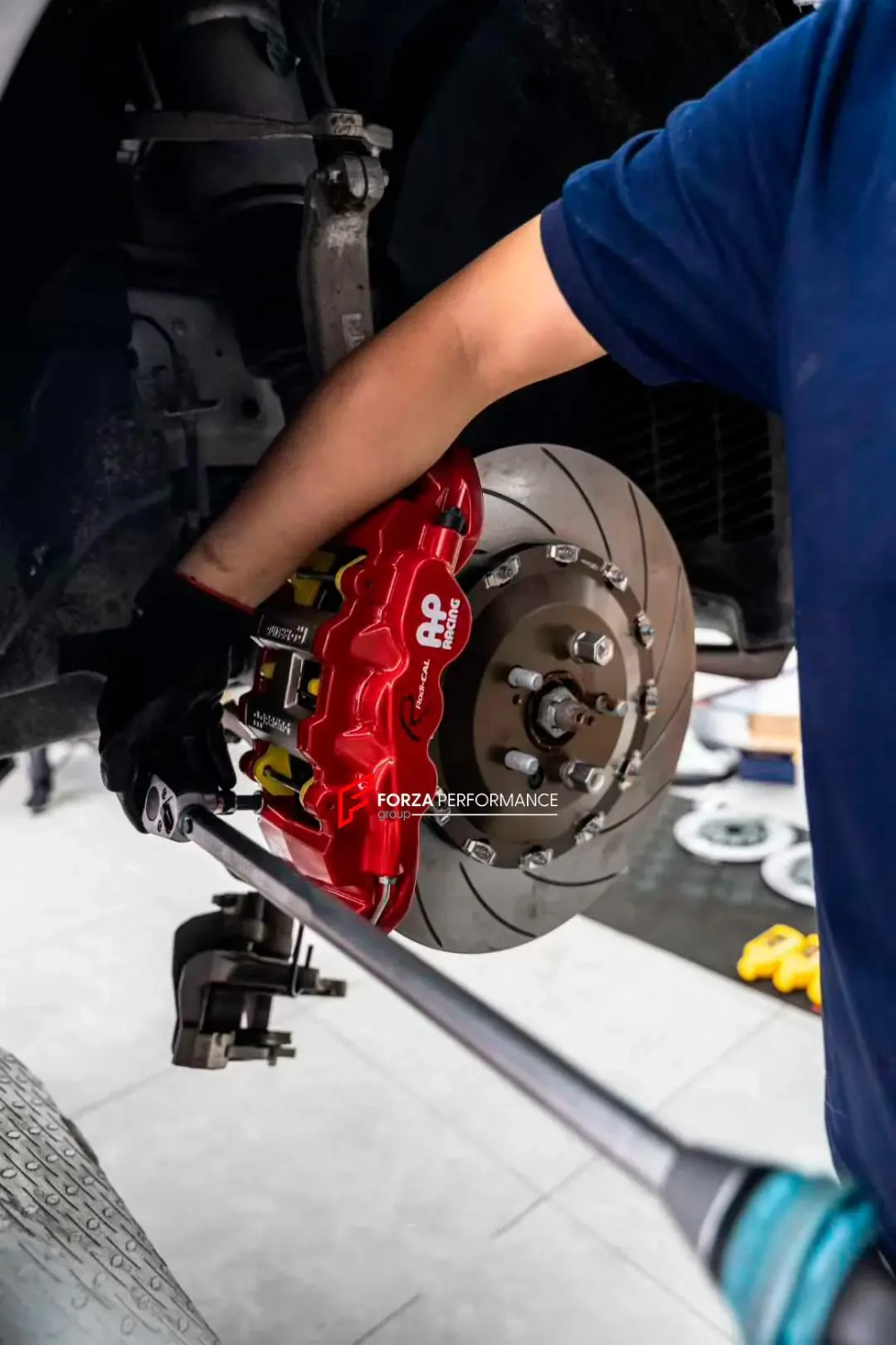 КАРБОН КЕРАМИЧЕСКАЯ УСИЛЕННАЯ ТОРМОЗНАЯ СИСТЕМА ДЛЯ LAND ROVER RANGE ROVER VELAR L560 Рестайлинг 2023+ Ленд Ровер