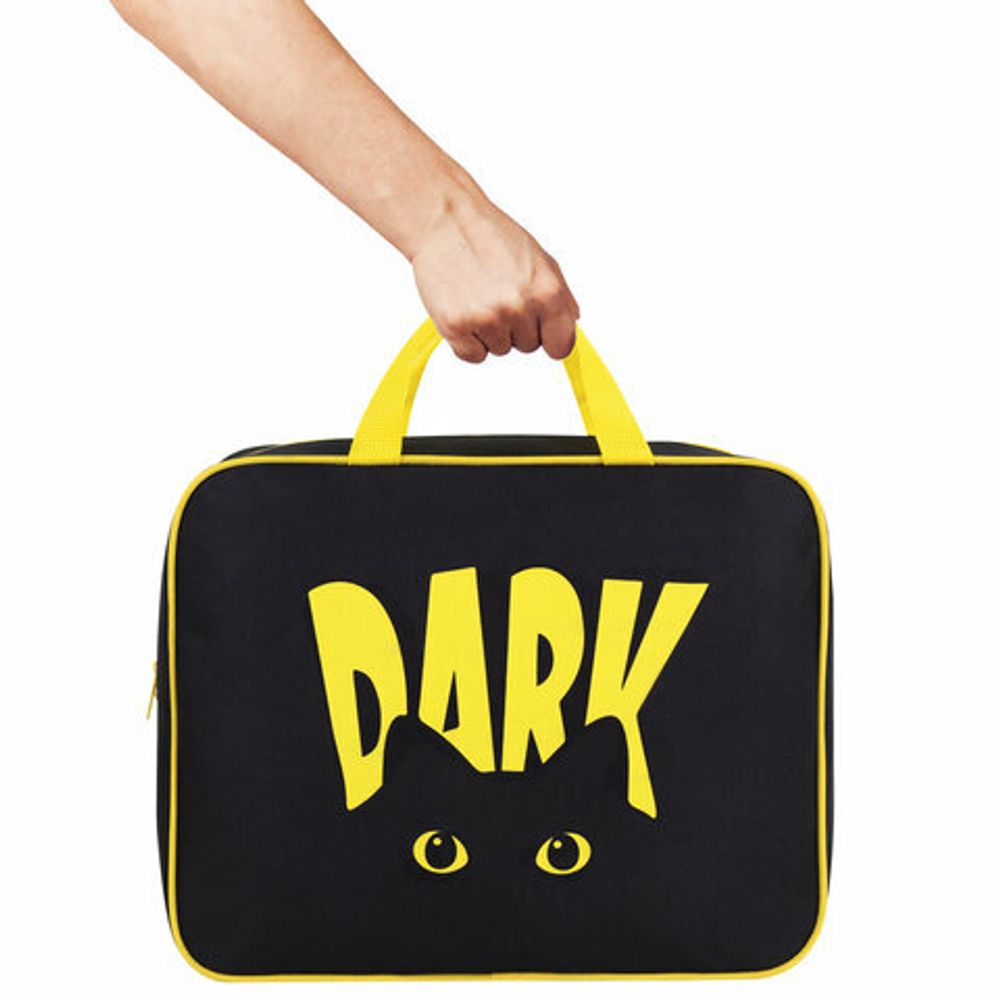 Папка на молнии с ручками BRAUBERG А4, 1 отделение, полиэстер, 80 мм, "Dark cat", 272178