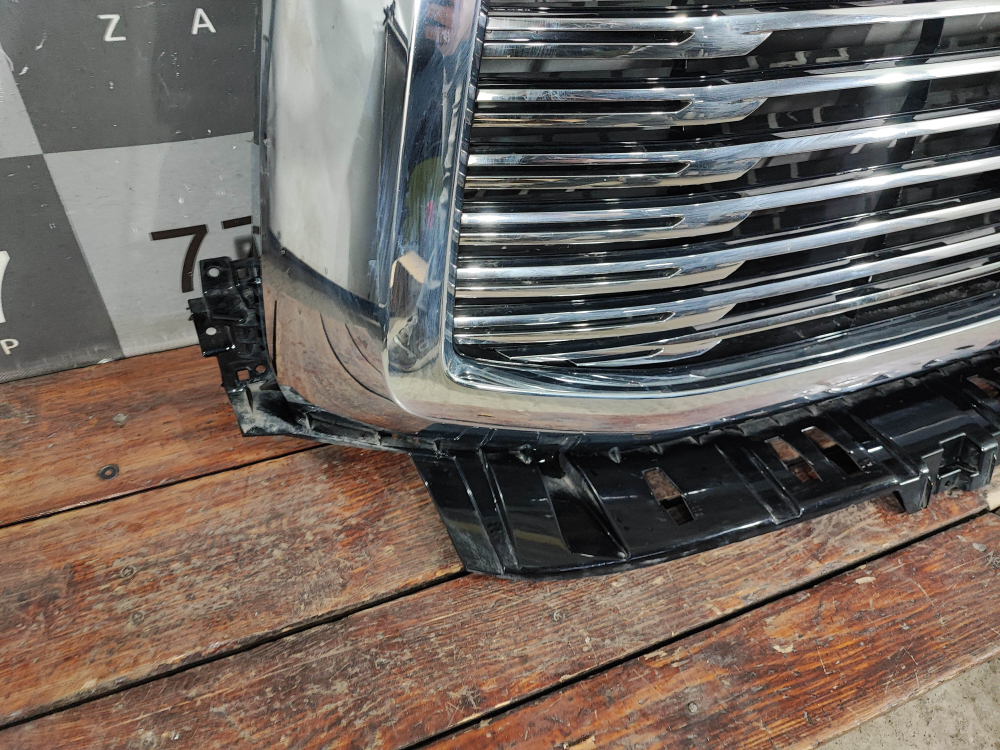 Решетка радиатора Tank 500 21-нв Б/У Оригинал 5509200XKV3CA