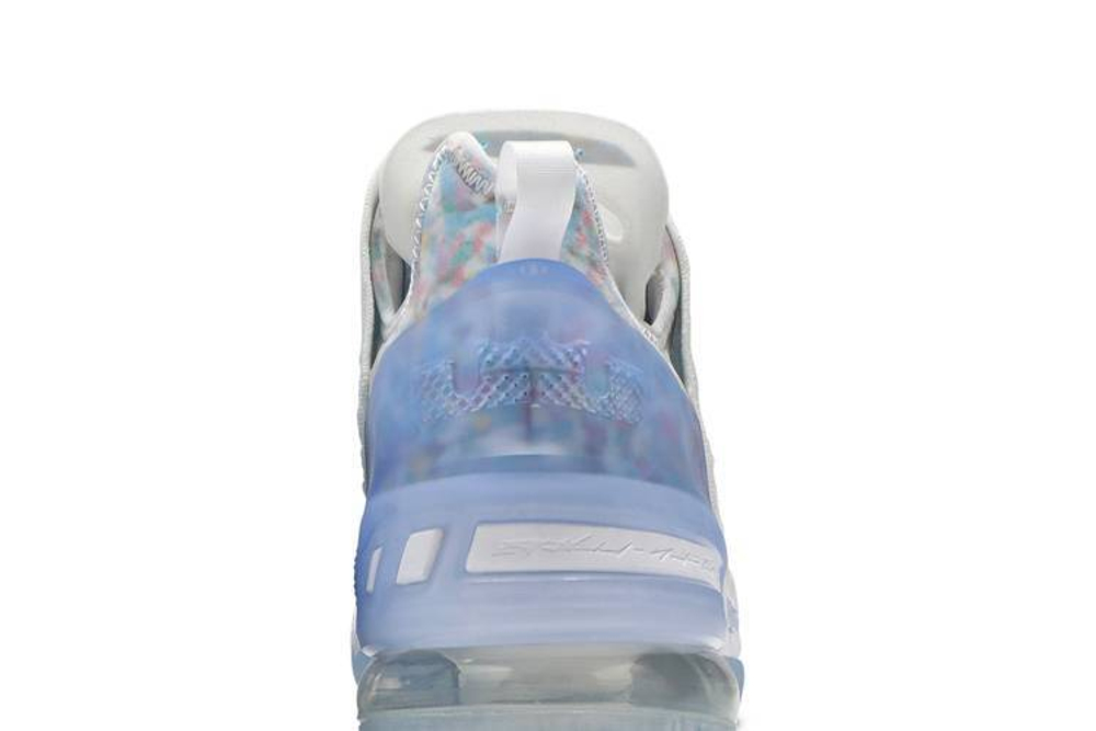 Кроссовки Nike Lebron 18 "Play For The Future"