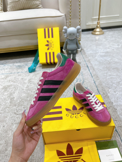 Gucci Adidas Gazelle Sneaker