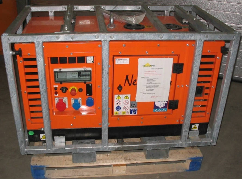 Генератор дизельный EUROPOWER EPS 83 TDE серия NEW BOY