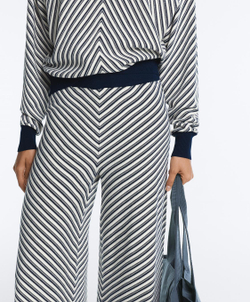 OYSHO Трикотажные брюки с широкими штанинами в диагональную полоску, темно-синий