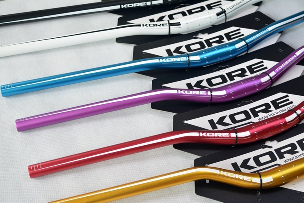 Руль KORE Torsion, подъем 20мм, длина 800мм, синий