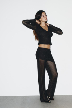 ZARA БРЮКИ ИЗ МЕРЦАЮЩЕГО ПРИСБОРЕННОГО ТЮЛЯ, ЧЕРНЫЙ