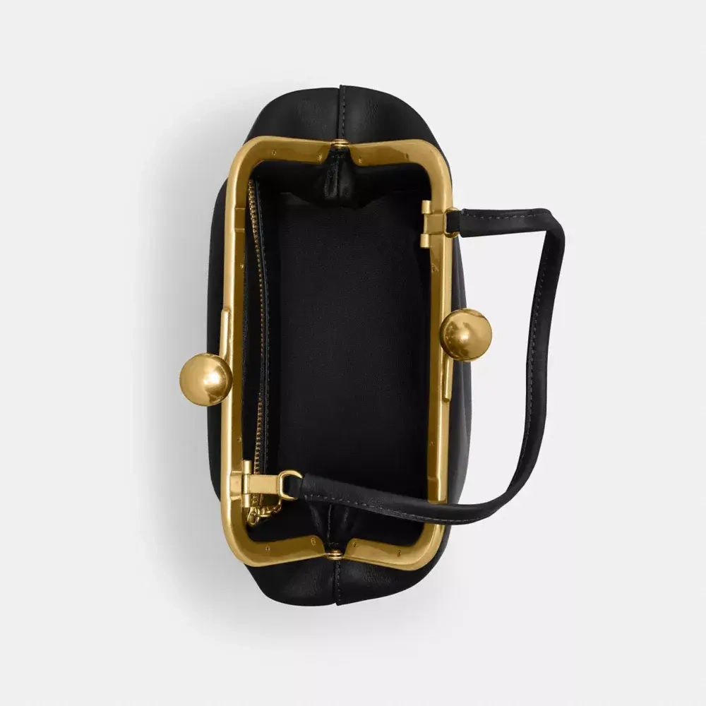 COACH СУМКА KISSLOCK 16, ЧЕРНЫЙ