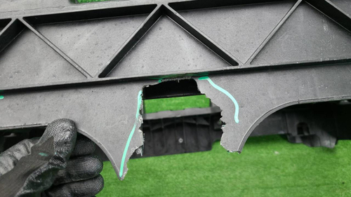 Телевизор Hongqi HS5 (2019-н.в.)