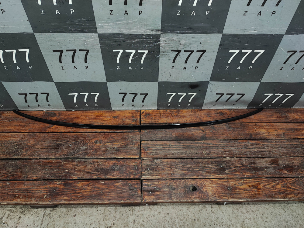 Молдинг крышки багажника Audi Q5 (FY) 20-нв Б/У Оригинал 80A853927C