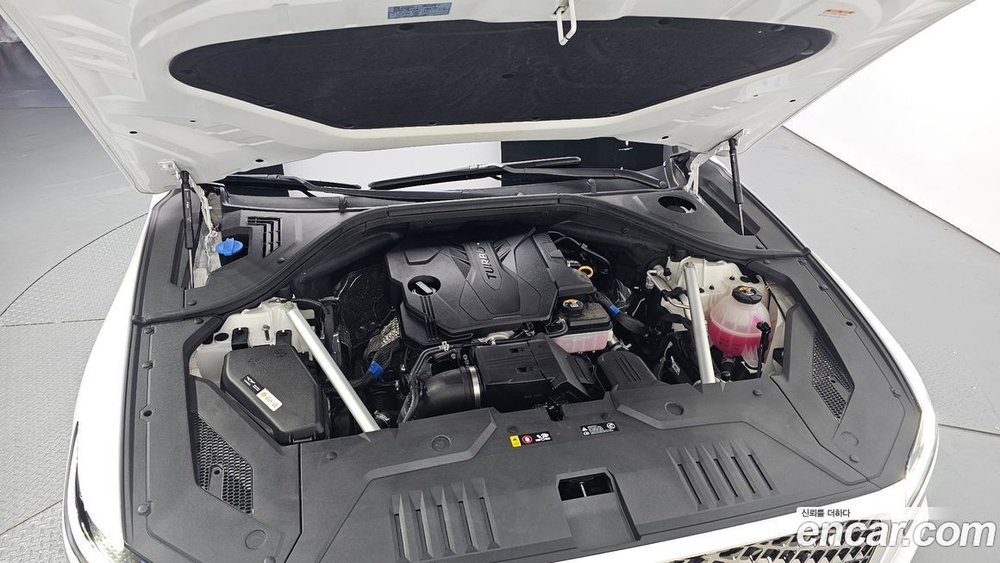Genesis GV70 2.5T Бензин AWD (08.2021)