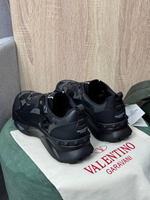 Кроссовки Valentino