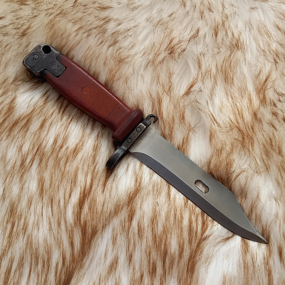 Макет штык нож к АКМ 6х4 полированные ШНС-001 ножны и рукоятка бакелит, без пропила