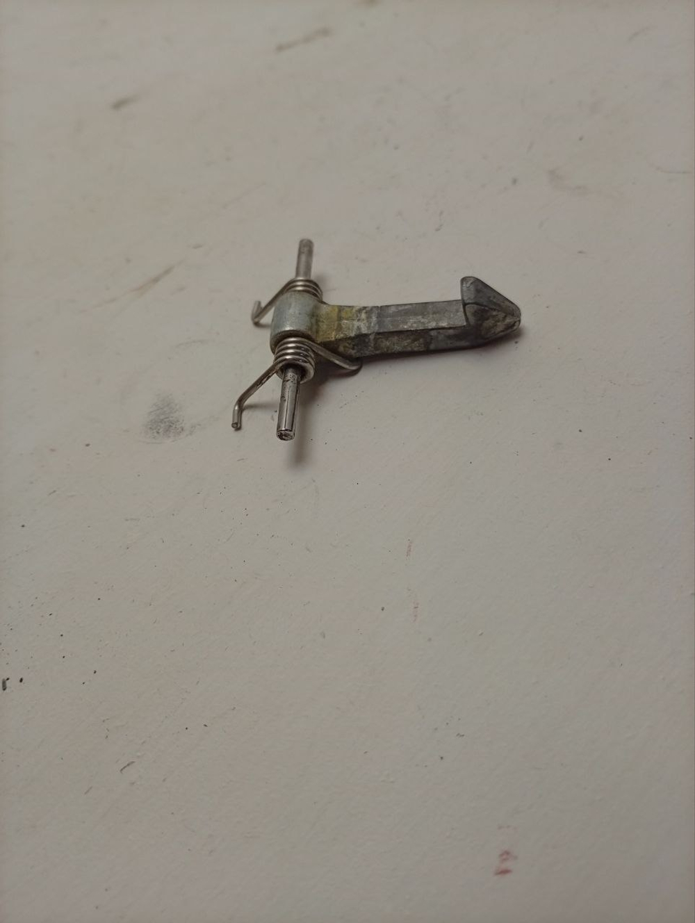 F1068SD кт11 Крючок и пружина ручки люка стиральной машины LG б/у