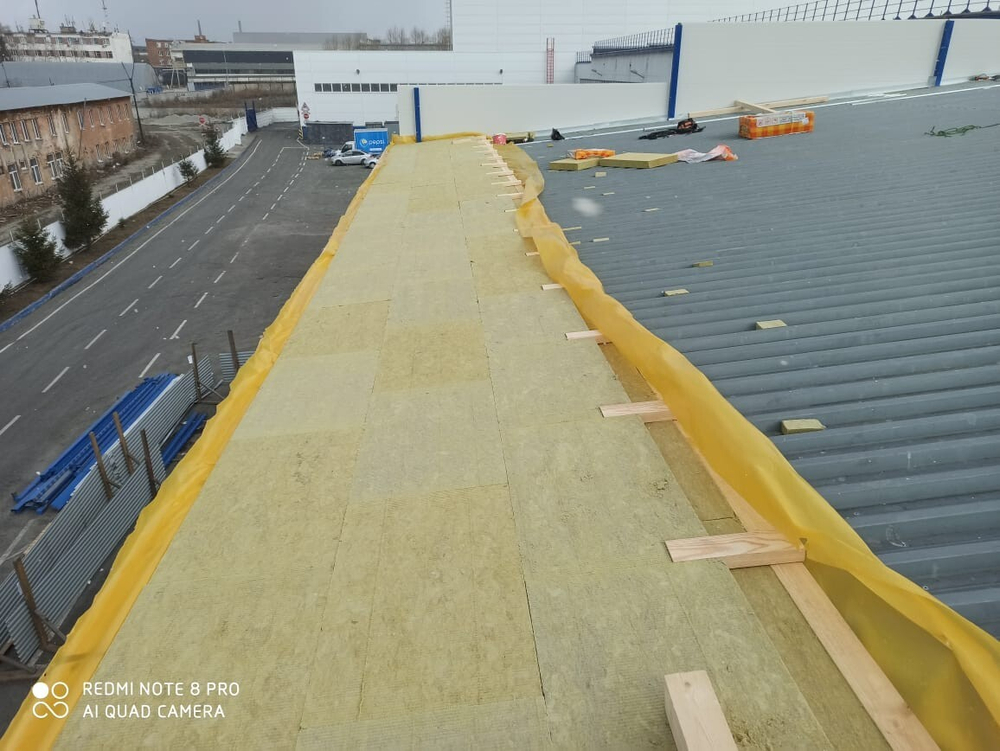 Поставка и монтаж кровли из ПВХ-мембраны (Завод ПЕПСИ)