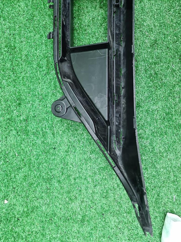 Решетка перед. бампера Mercedes E W213 (20-23) AMG