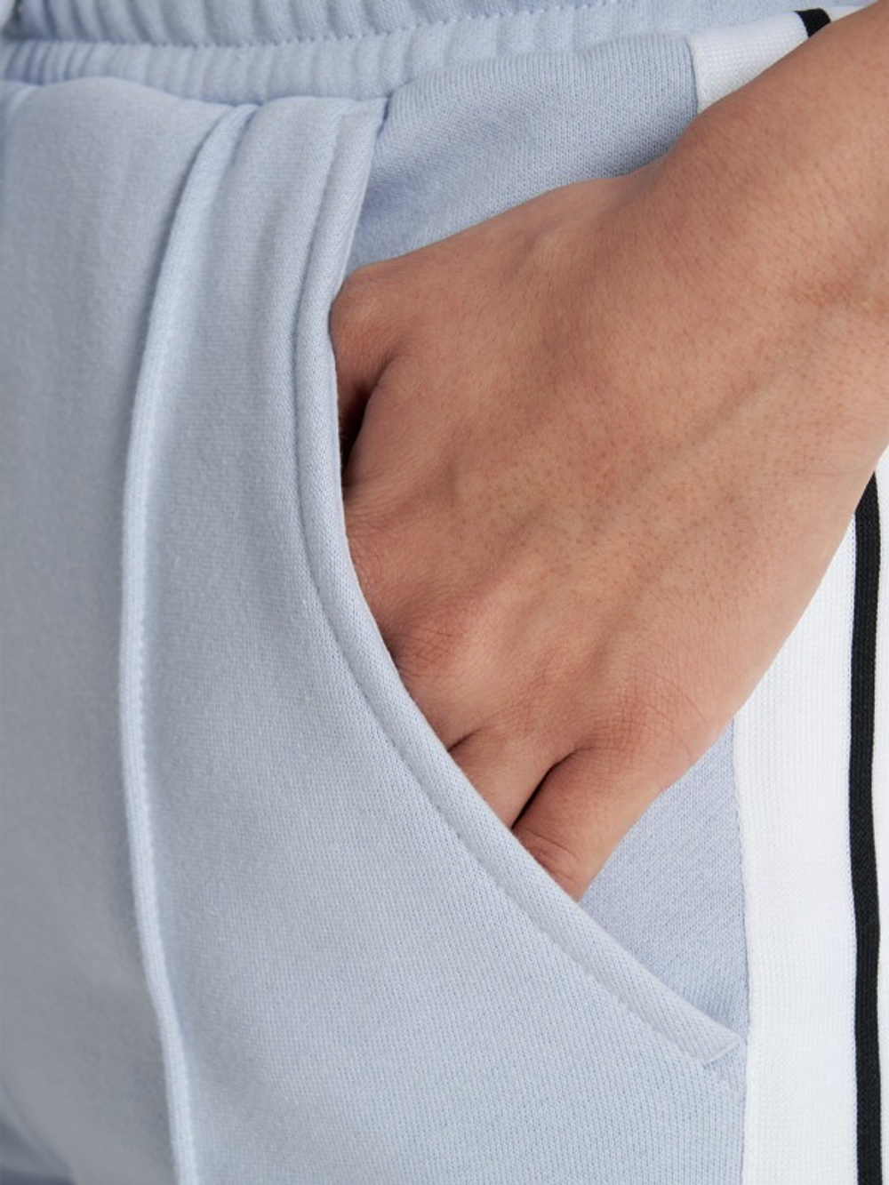 Шорты спортивные женские ELLESSE