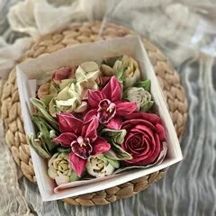 Зефир цветы «Орхидея» в коробке / 16х16 см