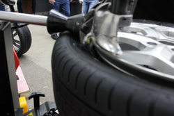 M2 Правая вспомогательная рука для автоматического шиномонтажного станка