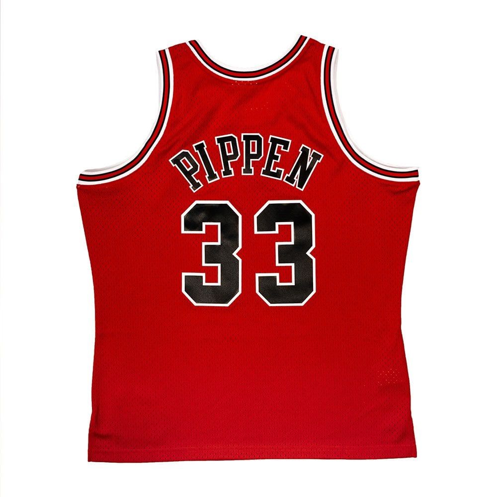 Баскетбольная мужская джерси Mitchell&Ness NBA Swingman Jerseys Chicago Bulls - Scottie Pippen #33 Баскетбольная мужская джерси Mitchell&Ness NBA Swingman Jerseys Chicago Bulls - Scottie Pippen #33