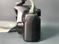 Canon 1100D Kit 18-55mm, 5140 кадров, есть царапины.