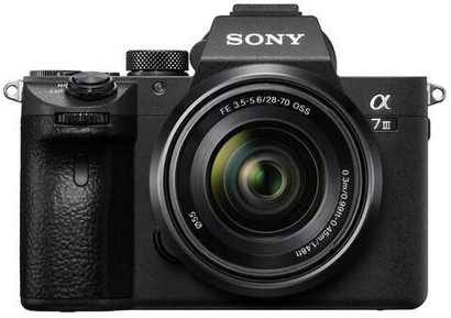 Sony Alpha ILCE-7M3 Kit FE 28-70mm F3.5-5.6 OSS, черный