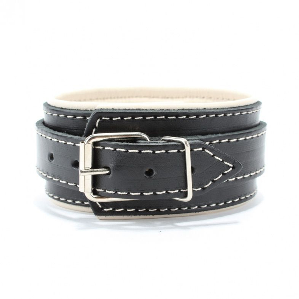 Черный ошейник с бежевым подкладом (Цвет: черный с бежевым)