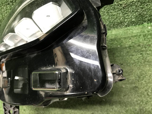 Фара правая Geely Tugella (2019-2024) LED