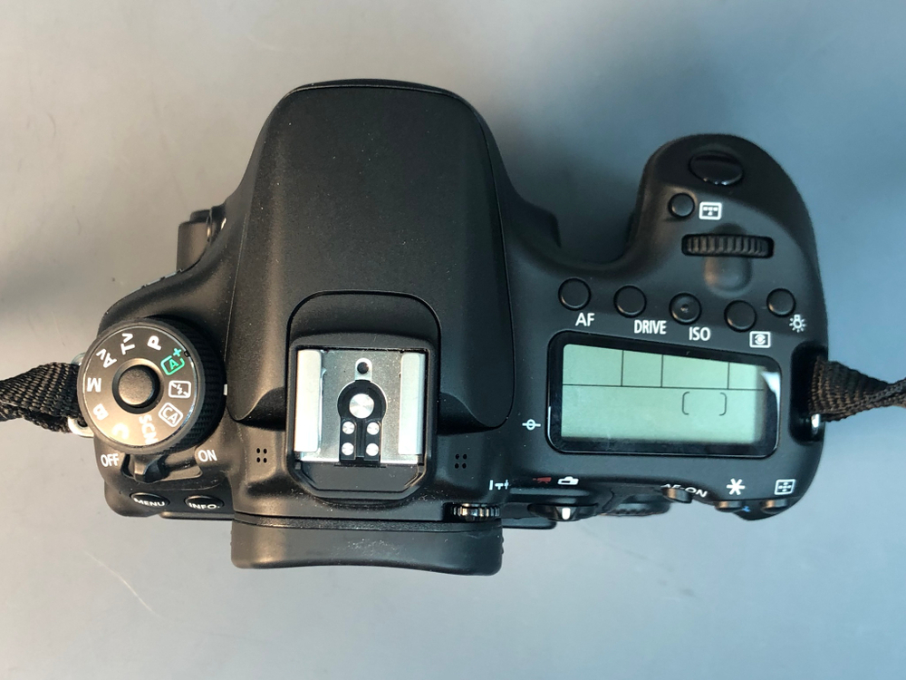 Canon 70D, 3100 кадров пробега