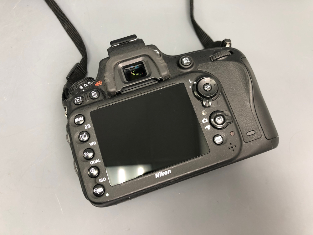 Nikon D610 kit 18-55mm 3.5-5.6G VR 6.900 кадров