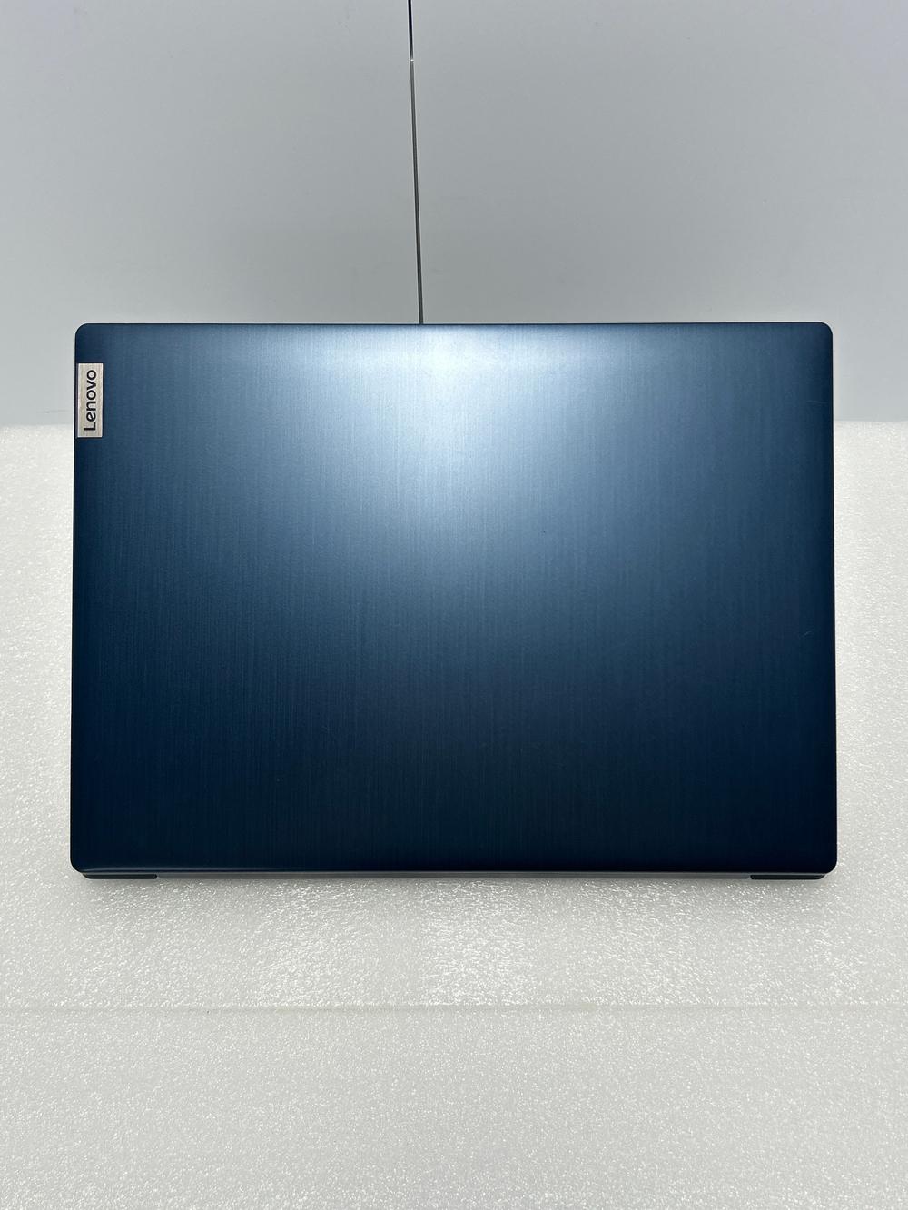 Ноутбук Lenovo IdeaPad 3 14ADA05 (81W000KNRU) 14"/AMD Ryzen 5 3500U/RAM 8GB/SSD 512GB/AMD Radeon Vega 8/1920*1080/TN/Windows 11/Подсветка кл-ры: нет/синий. Состояние: C1
