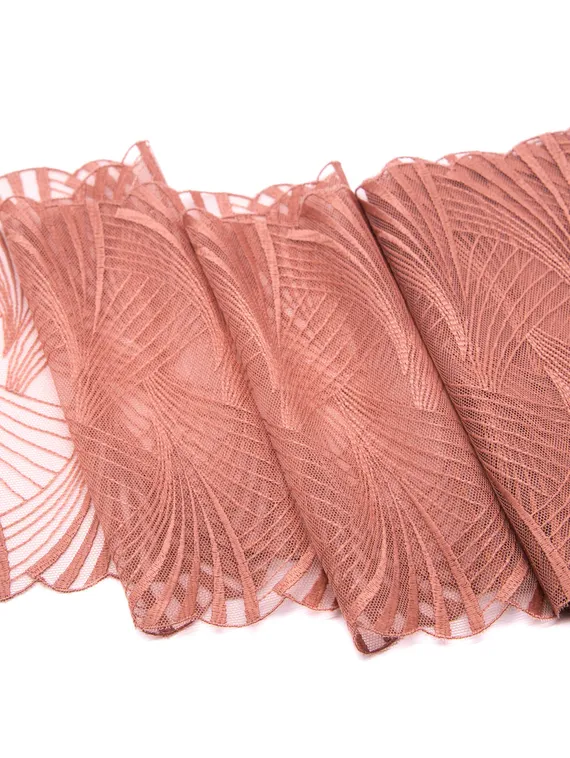 05-142 ОПТ Вышивка на неэл. сетке 18 см, ириска