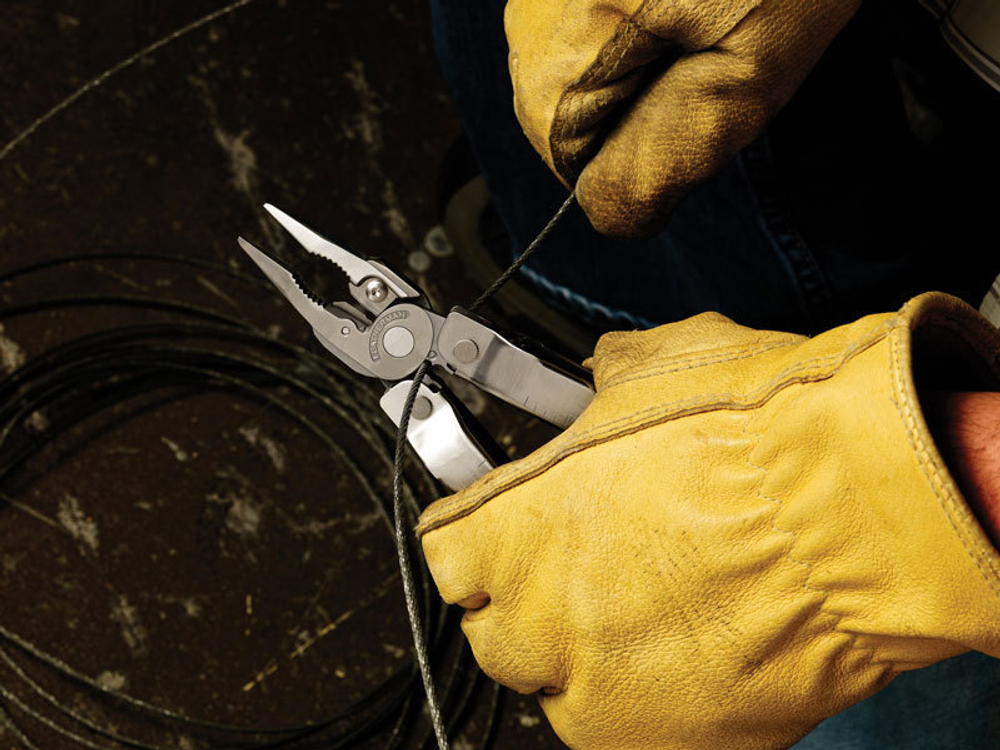 Мультитул Leatherman SuperTool 300, 19 функций, черный, нейлоновый чехол