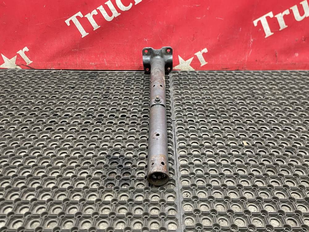 Кронштейн крыла заднего