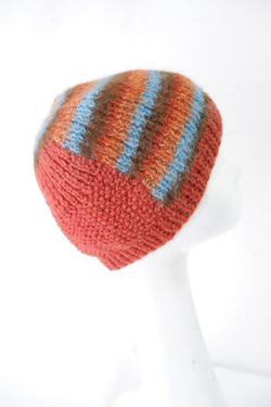 Шапка шерстяная в полоску