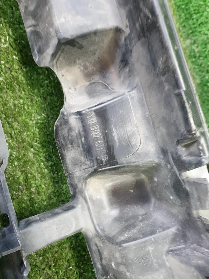 Решетка переднего бампера Porsche Cayenne 3 17-23