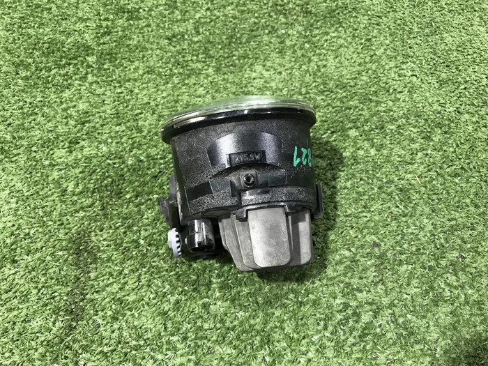 ПТФ левая Toyota Camry XV50 XV70 (2017-2021) LED