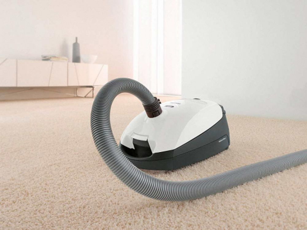 Пылесос Miele Classic C1 PowerLine - SBAD3