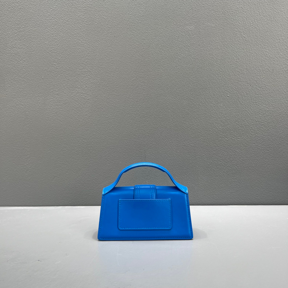 Jacquemus Le Bambino 17 cm