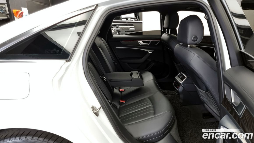 Audi A6 (C8) 45 TFSI Premium (11.2021)