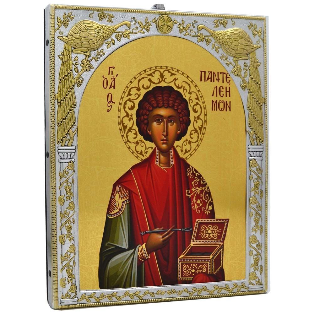 Икона Пантелеймона Целителя в античной серебряной ризе.