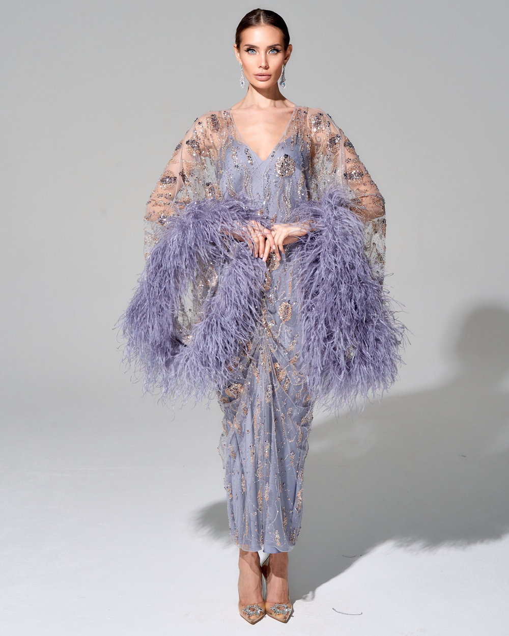 Платье "Ребекка" с отделкой перьями страуса