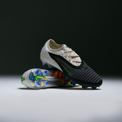 FG / Nike Phantom 6 Low Elite / Black Mamba