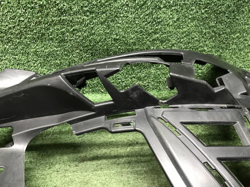 Кронштейн бампера левый Mercedes C w205 18-23 AMG