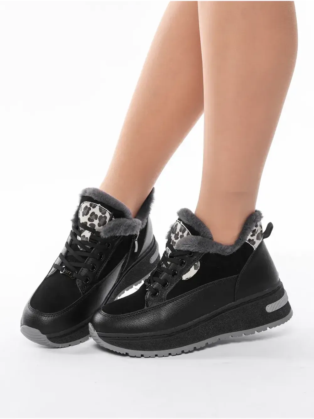 Кроссовки зимние